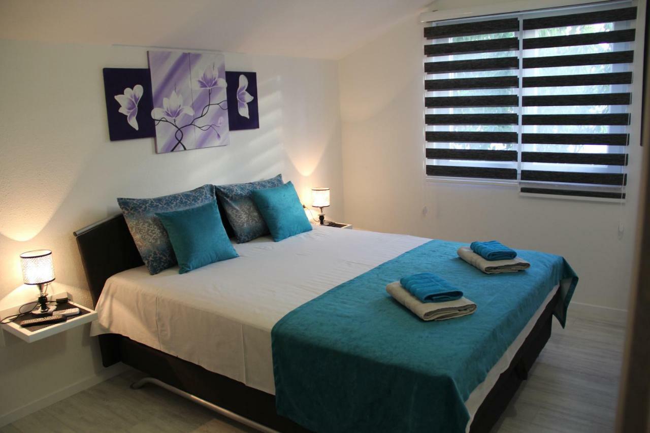 Holiday Home Flora Mostar Bagian luar foto